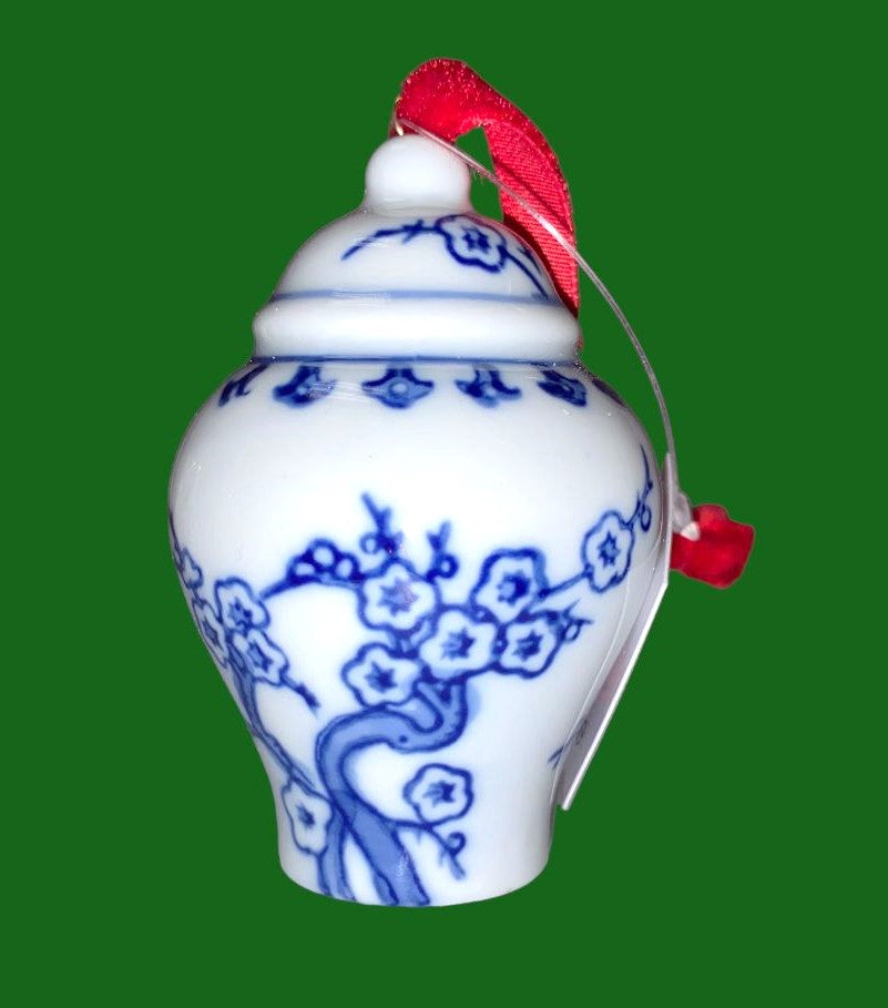 Tradecie Debi Vincent Chinoiserie GINGER JAR Blue White Christmas Ornament